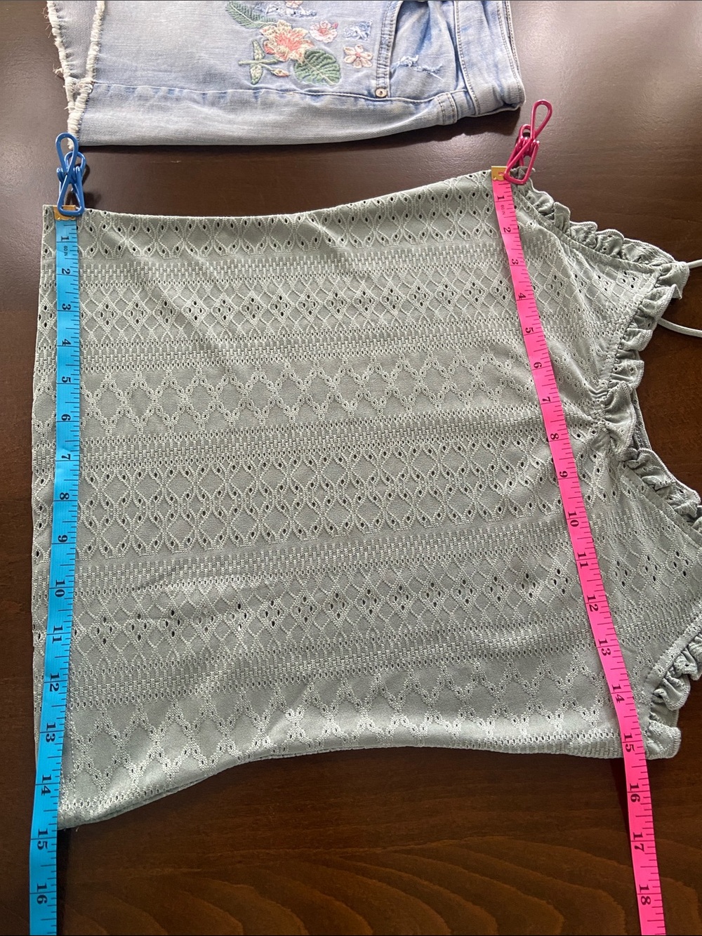 Ruffle-Trim Tank top in soft eyelet fabric in Sage Green (M) or Pink (L). - Picture 11 of 14